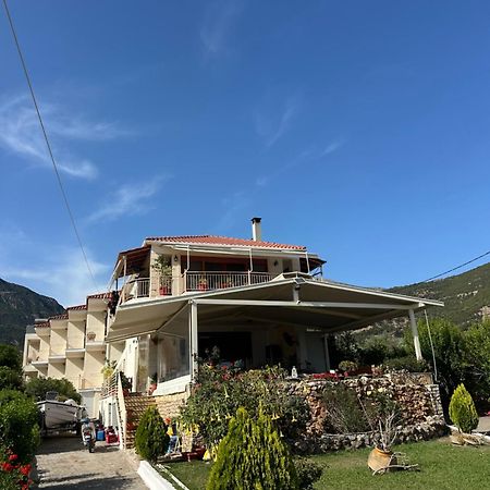 Evita Luxury Apartments Spilia  Esterno foto