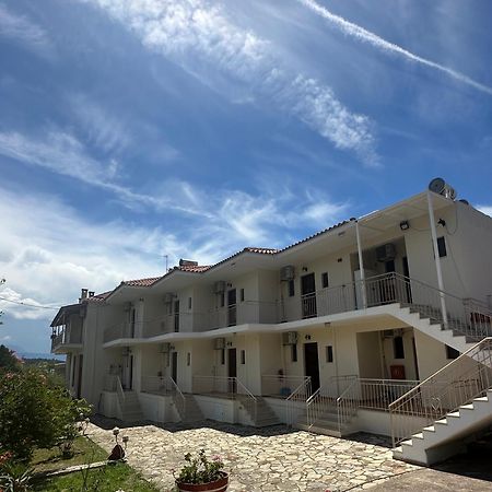 Evita Luxury Apartments Spilia  Esterno foto