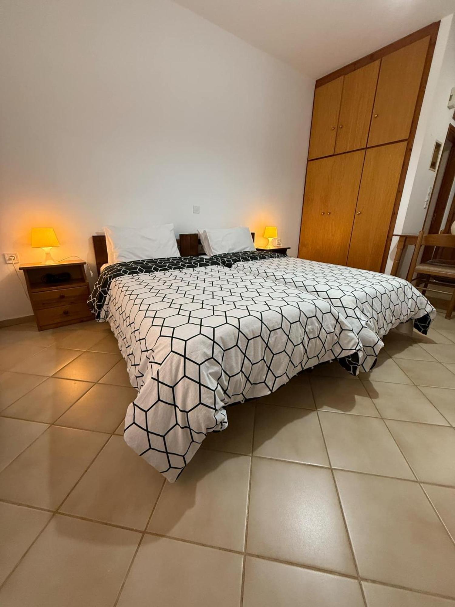 Evita Luxury Apartments Spilia  Esterno foto